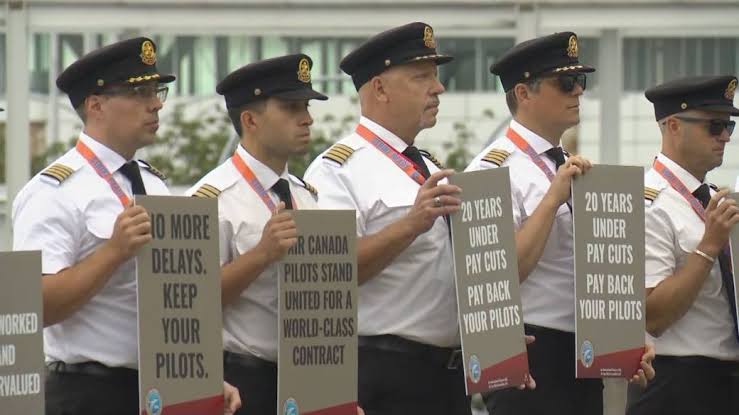 pilot strike looms, Air Canada